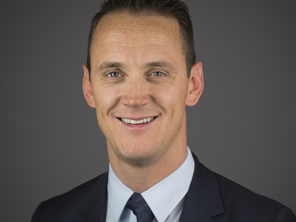 Manuel SALAZAR Lyon, France Headshot and Portrait Photographer