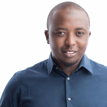 Abuja based Headshot photographer Muktar Musa