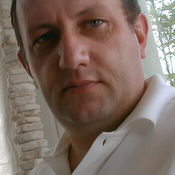 West Vancouver based Headshot photographer Giorgio Verzoletto