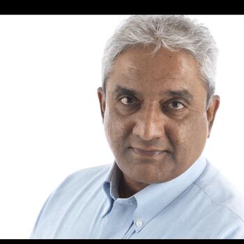 Beachwood based Headshot photographer Solomon Jayapuram