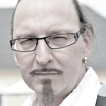 Euskirchen based Headshot photographer Dieter Greven