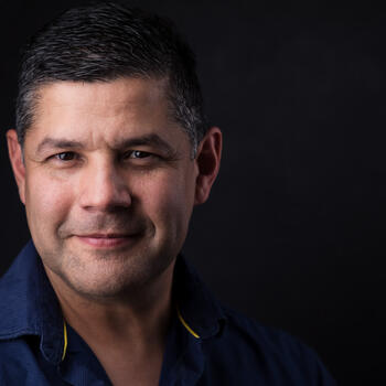 Fresno based Headshot photographer Hector Cavazos