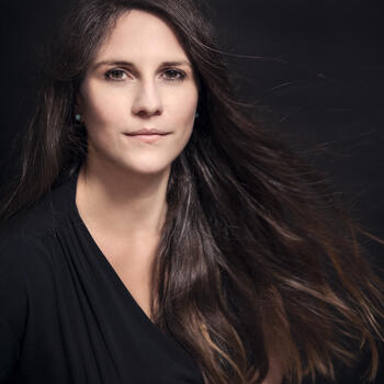 Gd-Saconnex based Headshot photographer Jessica Kate