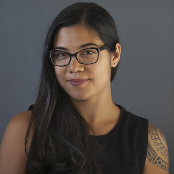 Hilo based Headshot photographer Krystle Marcellus