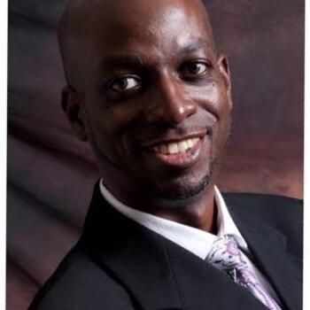 Glendale based Headshot photographer Kerry Duskin