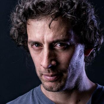 Charlotte based Headshot photographer Daniel Mateus