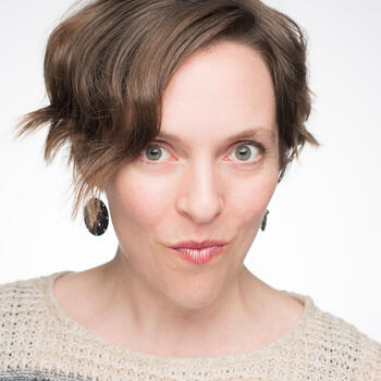 Seattle based Headshot photographer Lara Grauer