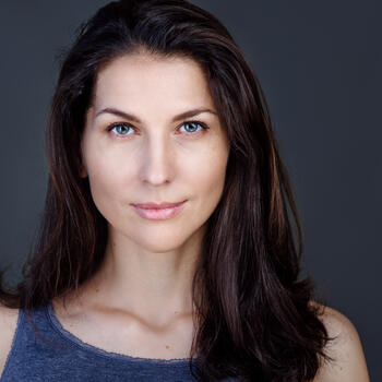 Sankt-Peterburg based Headshot photographer Inna Nikitina