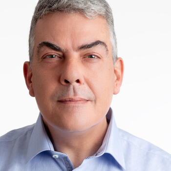 Bracknell based Headshot photographer Ian Bradshaw