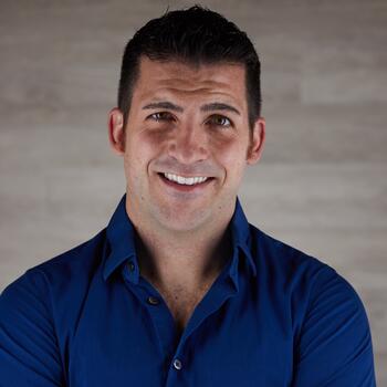 Maple Grove based Headshot photographer Joel Feld