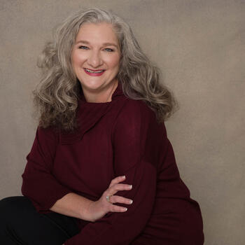 Hendersonville based Headshot photographer Julie Buckman