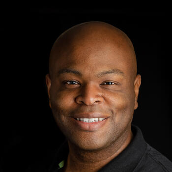 Orlando based Headshot photographer Landen Conner