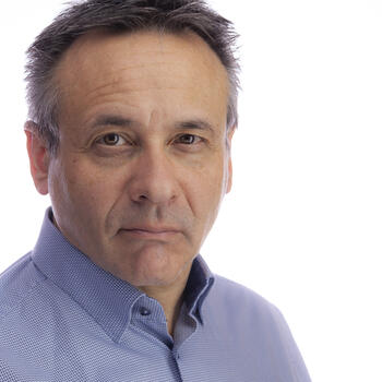 Vienna based Headshot photographer Sven Succo