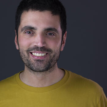 Madrid based Headshot photographer Mart&iacute;n Su&aacute;rez