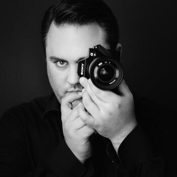 Wien based Headshot photographer Patrick Schoerg