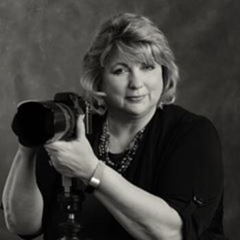 Kennesaw based Headshot photographer Linda Carroll