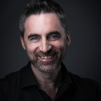 Hanoi based Headshot photographer William Hamilton