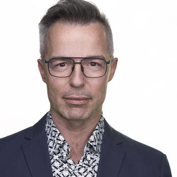  Headshot photographer Jonathan Tilley