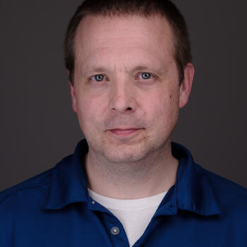 Plymouth based Headshot photographer Dan Maki