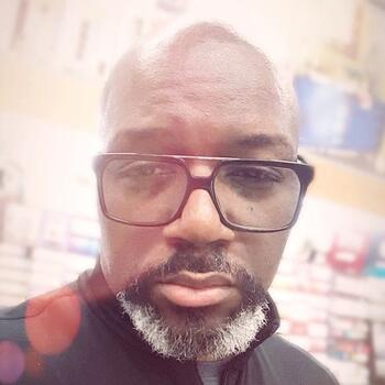 Jacksonville based Headshot photographer Larry Burton