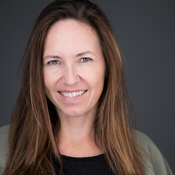 Hamburg based Headshot photographer Carolin Thiersch