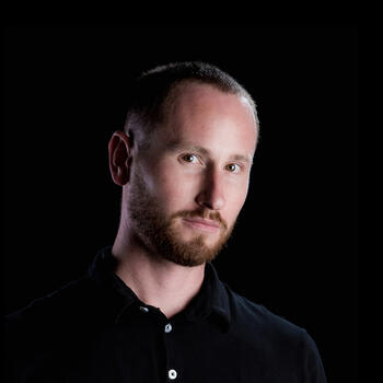 Koprivnica based Headshot photographer Marko Hanzekovic