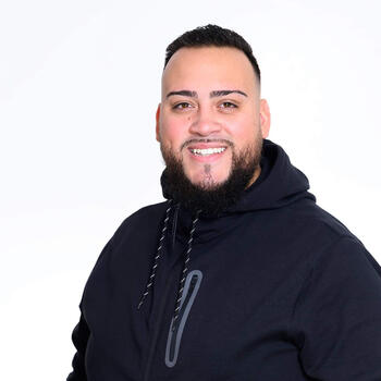  Headshot photographer Christopher Urena