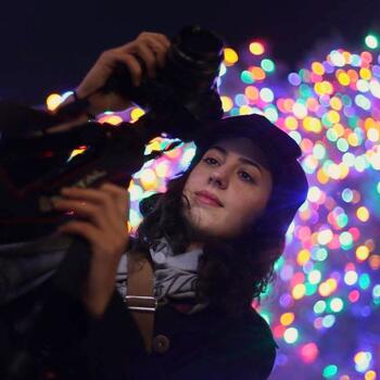  Headshot photographer Zahra Mirmalek