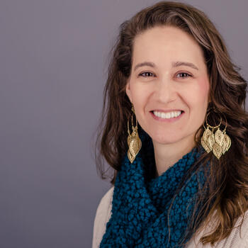 Madison Heights based Headshot photographer Holly Weidman