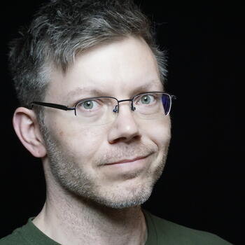 Minot based Headshot photographer Jason Greenwood