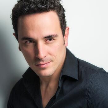 Bogot&aacute; based Headshot photographer Daniel Medina