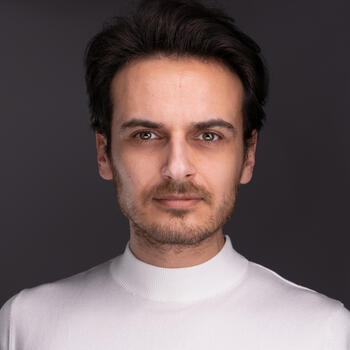 Gdańsk based Headshot photographer Dariusz Arciszewski