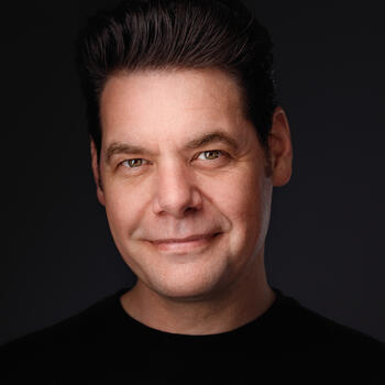 Denver based Associate headshot photographer Aaron Lucy