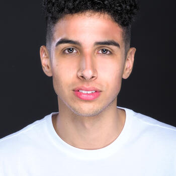 Helotes based Headshot photographer Ethan Lopez