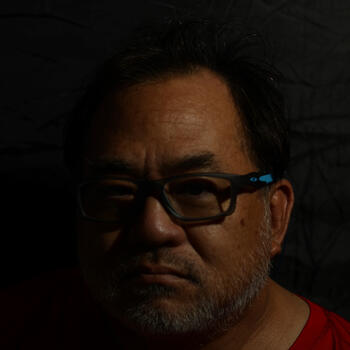 Honolulu based Headshot photographer Eric Uyeda