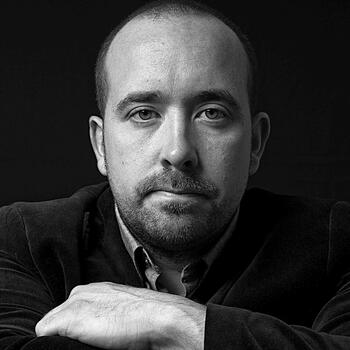 Cheadle Hulme based Headshot photographer Drew Shaw