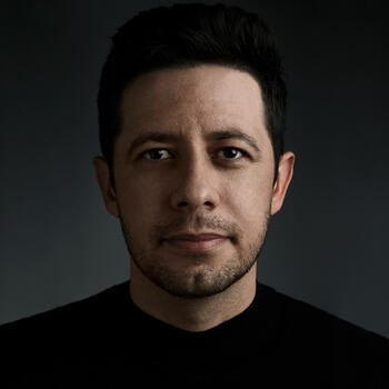 Belo Horizonte based Headshot photographer Thyago Rodrigues