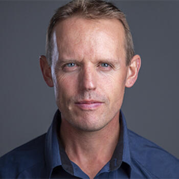 Brisbane based Associate headshot photographer Ashley Bullas