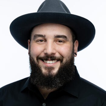 Milwaukee based Headshot photographer Andrew Feller