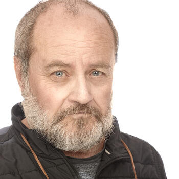 CORNWALL based Headshot photographer Steven Perry