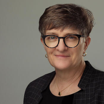 Pittsburgh based Headshot photographer Annie ONeill