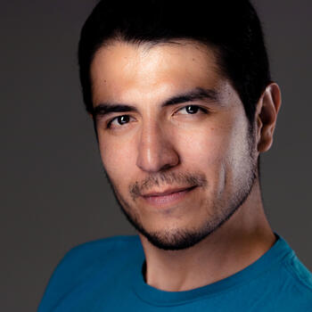 Mexico City based Associate headshot photographer Ernie Morales