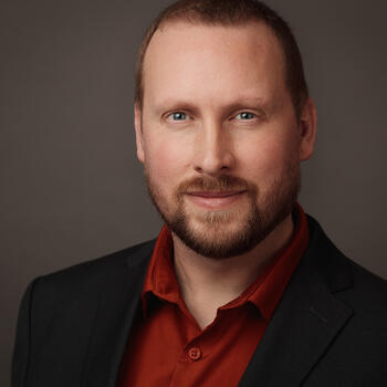 Kingston based Headshot photographer Chris Noakes
