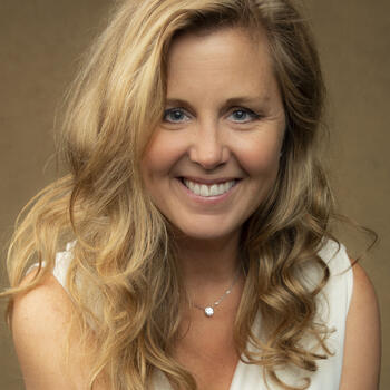 Dublin based Headshot photographer Nicole Le Saout