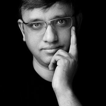 Brossard based Headshot photographer Mahir Ali Ahmed