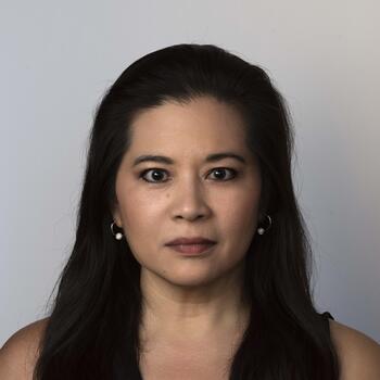  Headshot photographer Esther del Rosario