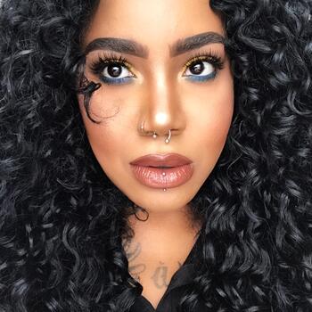 Portsmouth based Headshot photographer Tiairra Shelton