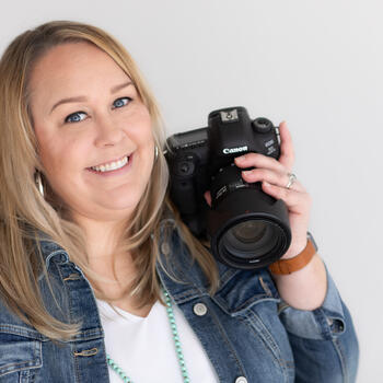 Azle based Headshot photographer Amy Schenk