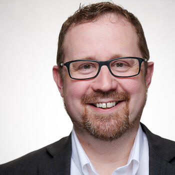 Sewickley based Headshot photographer Peter Theis