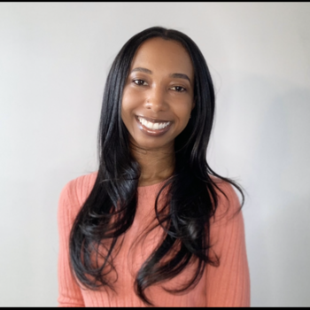 Chicago based Headshot photographer Tyla Thompson